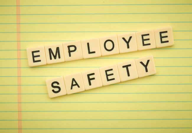 飲食店経営者必見！社会保険と労働保険の加入条件とメリット・デメリット